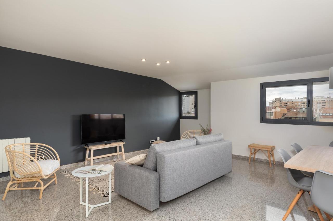 Flateli Placa Catalunya 10 Apartment *